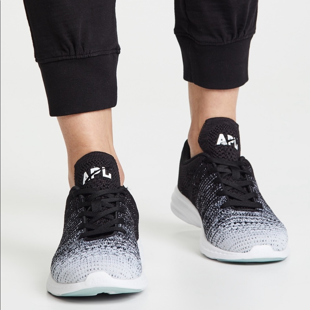 APLTechloom Pro Sneakers - 7.5 Wht/Gry/blk Melange